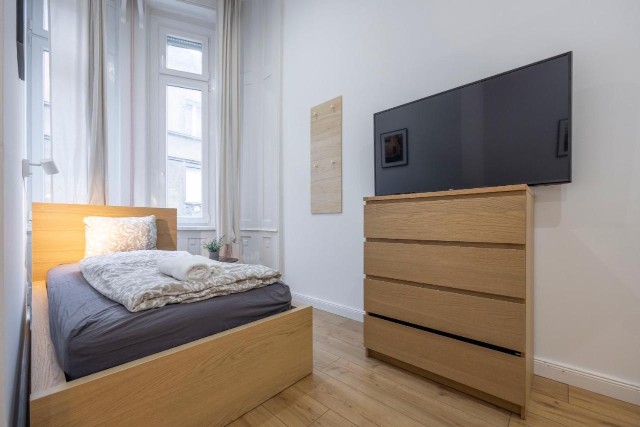 Central Grand Apartment With 5Bedrm 2Bathroom Budapest Ngoại thất bức ảnh
