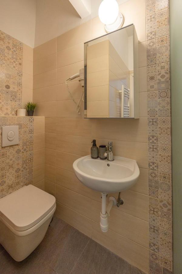 Central Grand Apartment With 5Bedrm 2Bathroom Budapest Ngoại thất bức ảnh