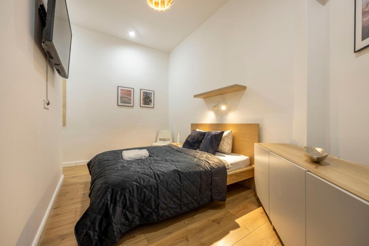 Central Grand Apartment With 5Bedrm 2Bathroom Budapest Ngoại thất bức ảnh