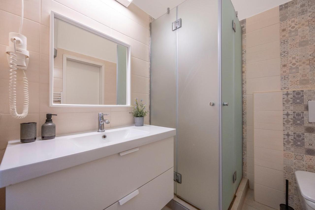 Central Grand Apartment With 5Bedrm 2Bathroom Budapest Ngoại thất bức ảnh